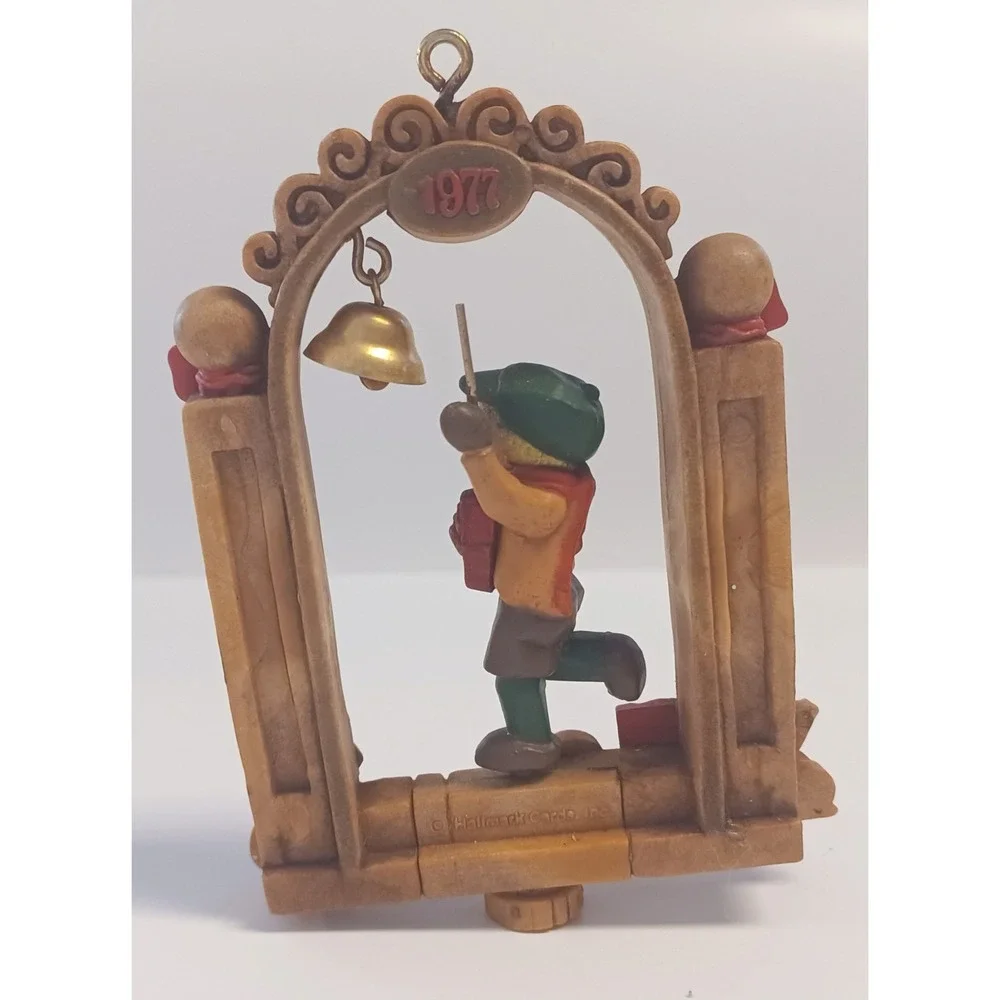 Vintage‎ 1977 Hallmark Bellringer Twirl About Keepsake Christmas Tree Ornament